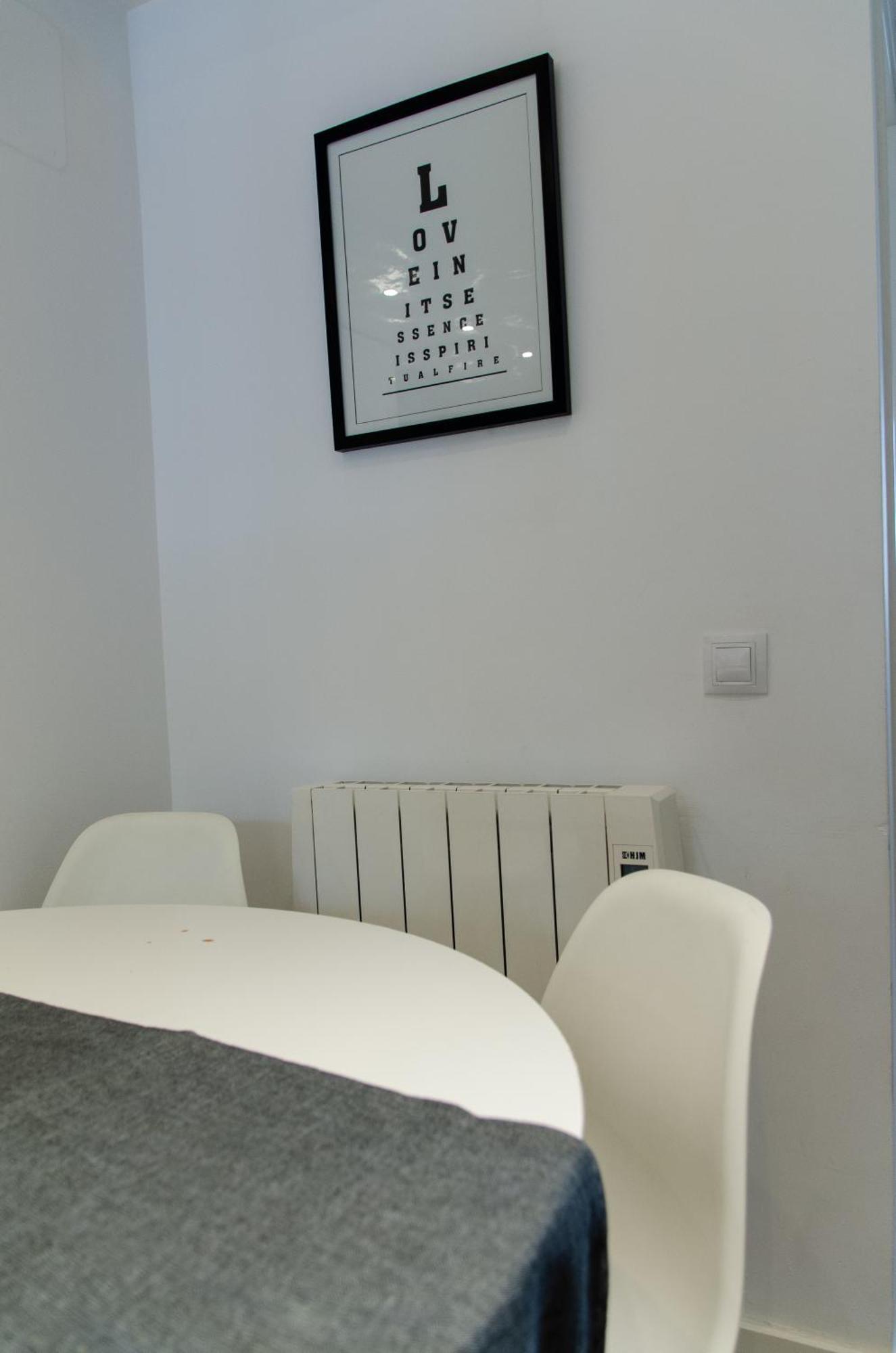 Apartamento Moderno En Triana 2 Dormitorios Y Aire Acondicionado Seville Exterior photo