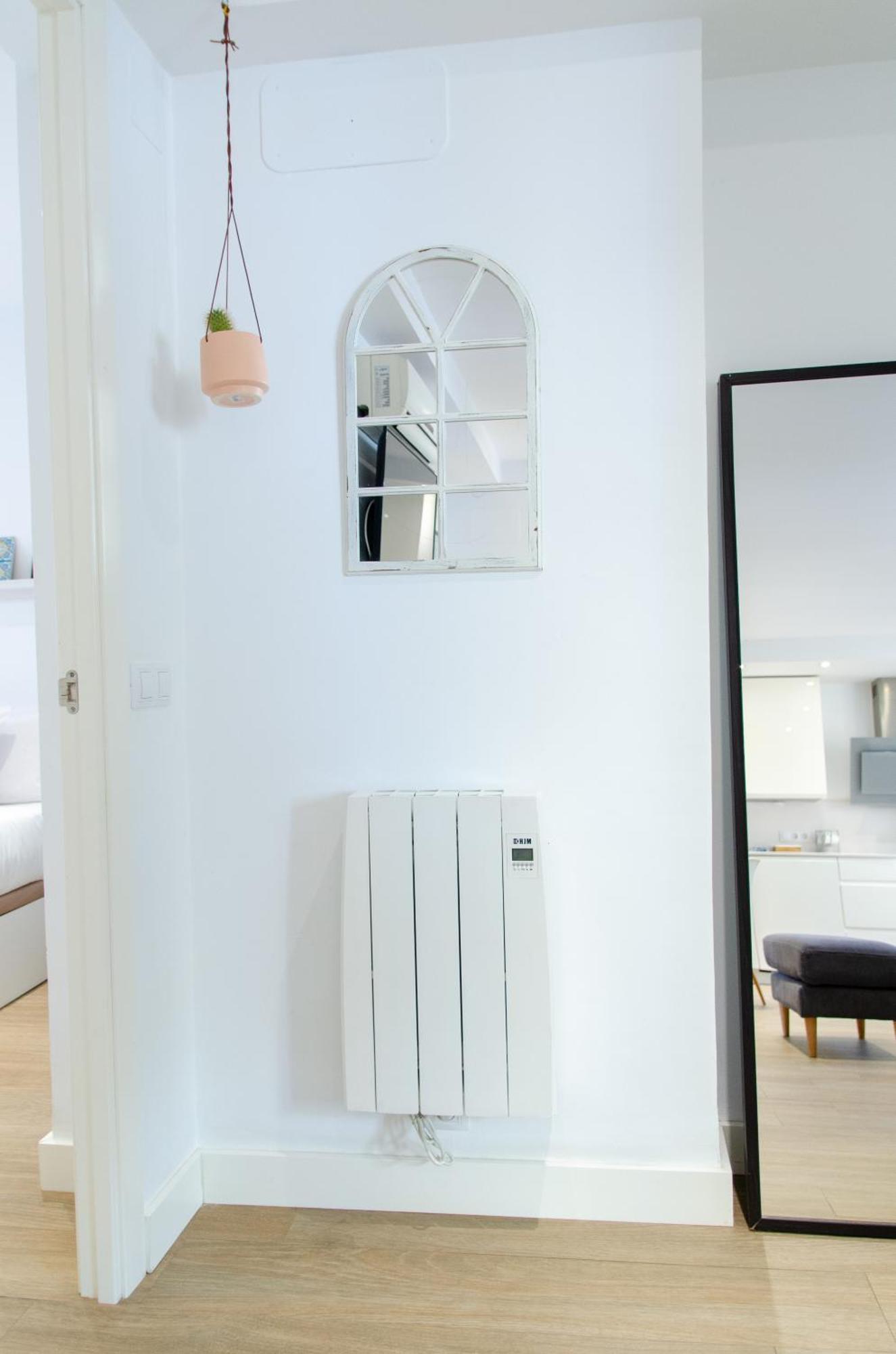Apartamento Moderno En Triana 2 Dormitorios Y Aire Acondicionado Seville Exterior photo
