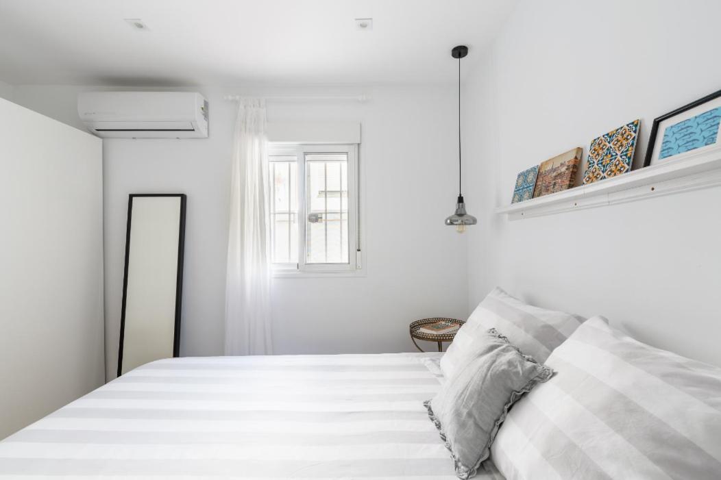 Apartamento Moderno En Triana 2 Dormitorios Y Aire Acondicionado Seville Exterior photo